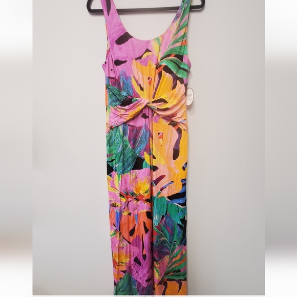 SOMA Cross Back Strap Bra Dress - Picture 6 of 12